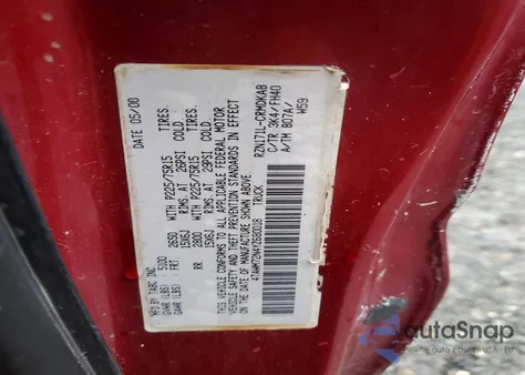 2000 Toyota Tacoma Xtracab from USA, damaged, VIN 4TAWM72N4YZ680018